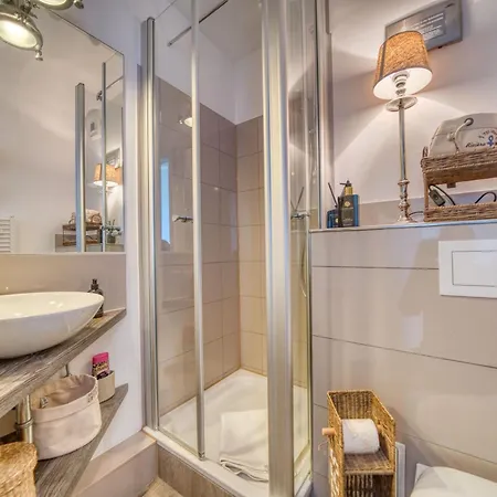 - Haus C, App 0c1203 Apartamento *